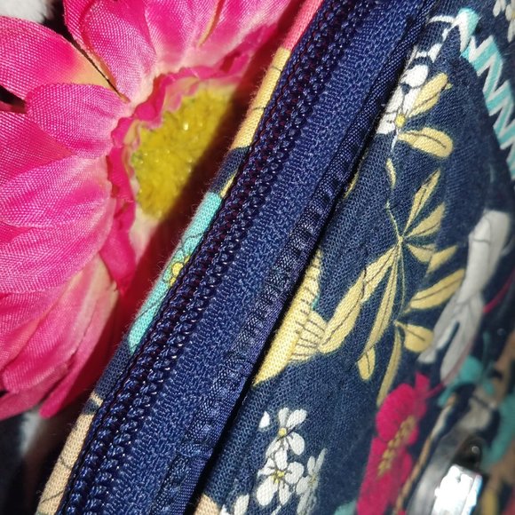 EUC VERA BRADLEY Black Floral Wallet - Picture 8 of 8